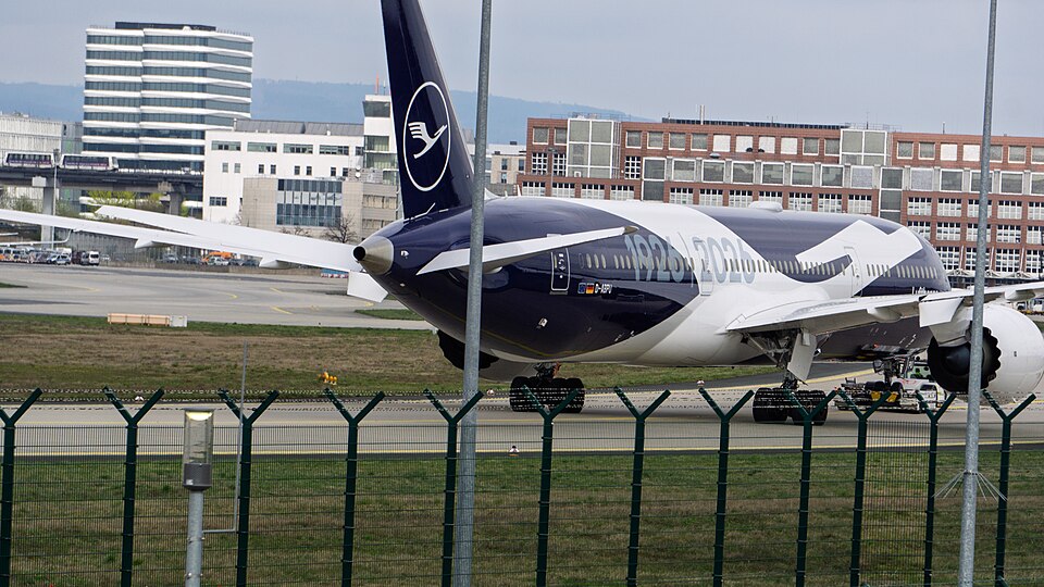 D-ABPU – registrierungsgenaues Aircraft-Foto