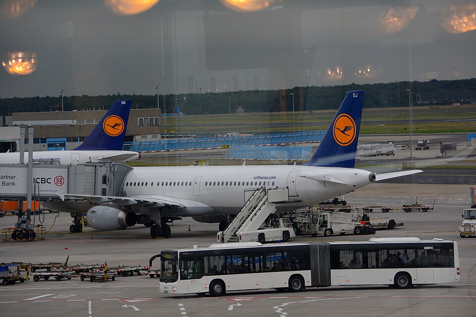 D-AIDJ – registrierungsgenaues Aircraft-Foto