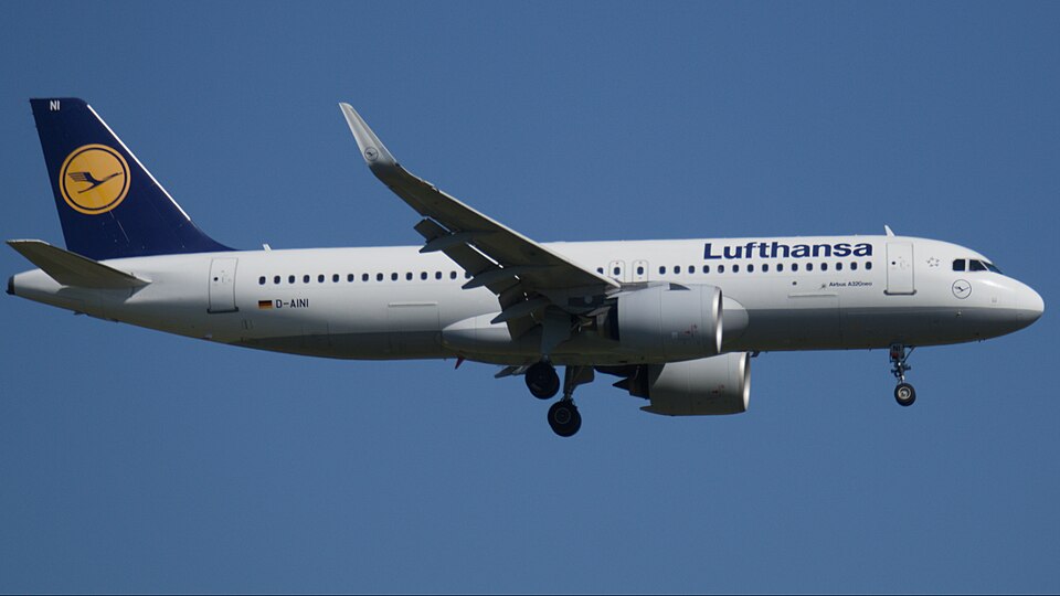 D-AINI – registrierungsgenaues Aircraft-Foto