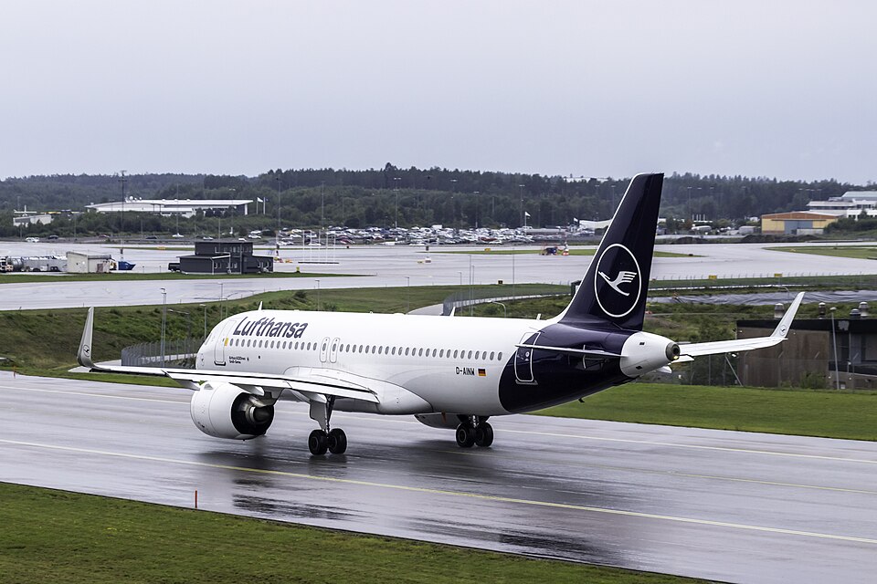 D-AINW – registrierungsgenaues Aircraft-Foto