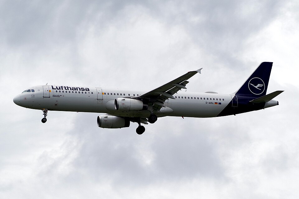 D-AIRA – registrierungsgenaues Aircraft-Foto