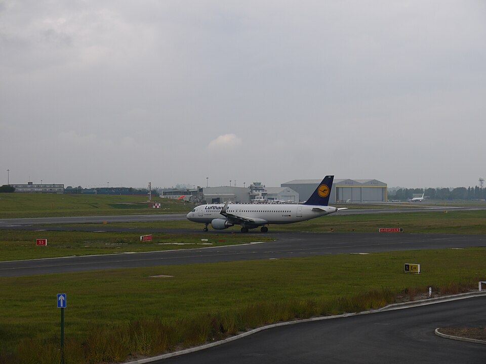 D-AIUB – registrierungsgenaues Aircraft-Foto