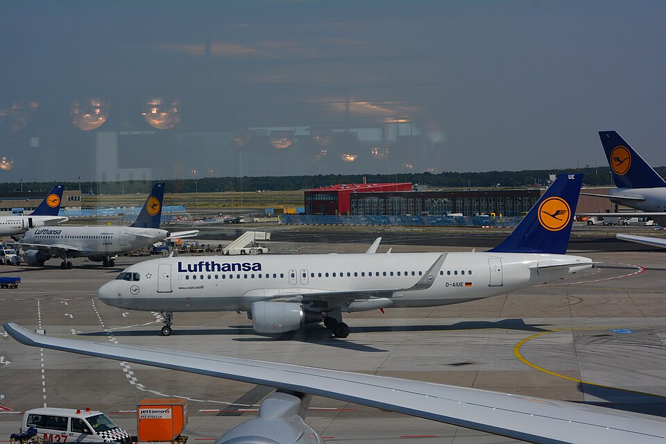 D-AIUE – registrierungsgenaues Aircraft-Foto