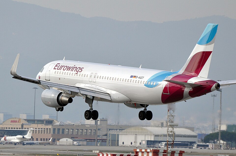 D-AIZT – registrierungsgenaues Aircraft-Foto